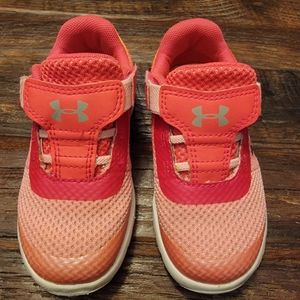 UNDER ARMOUR TODDLER PINK TENNIS SHOES WITH VELCRO SIZE 7